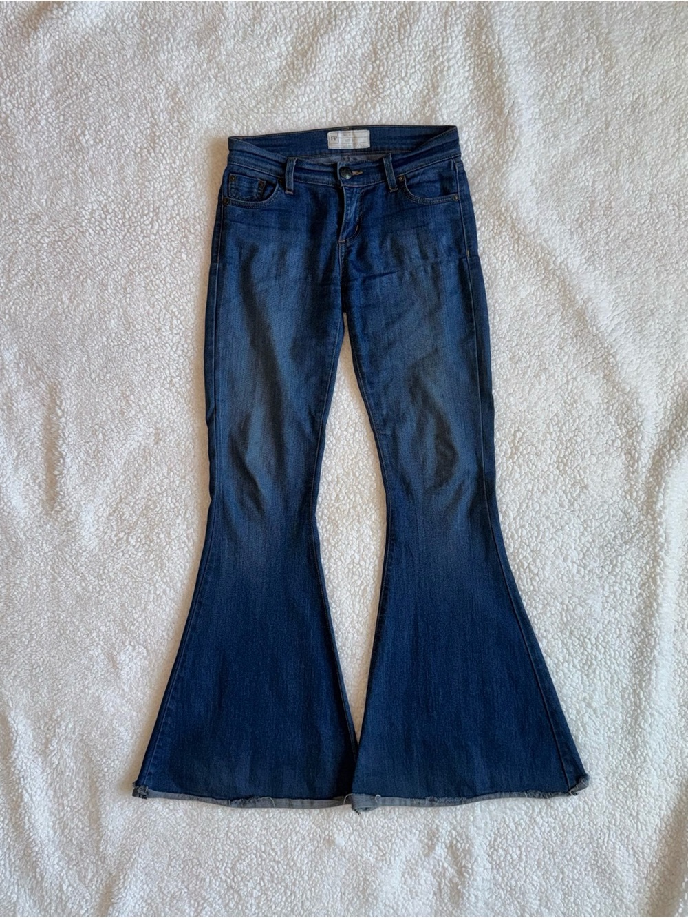 Free People Dark Blue Flare bell bottom Jeans Distressed size 26